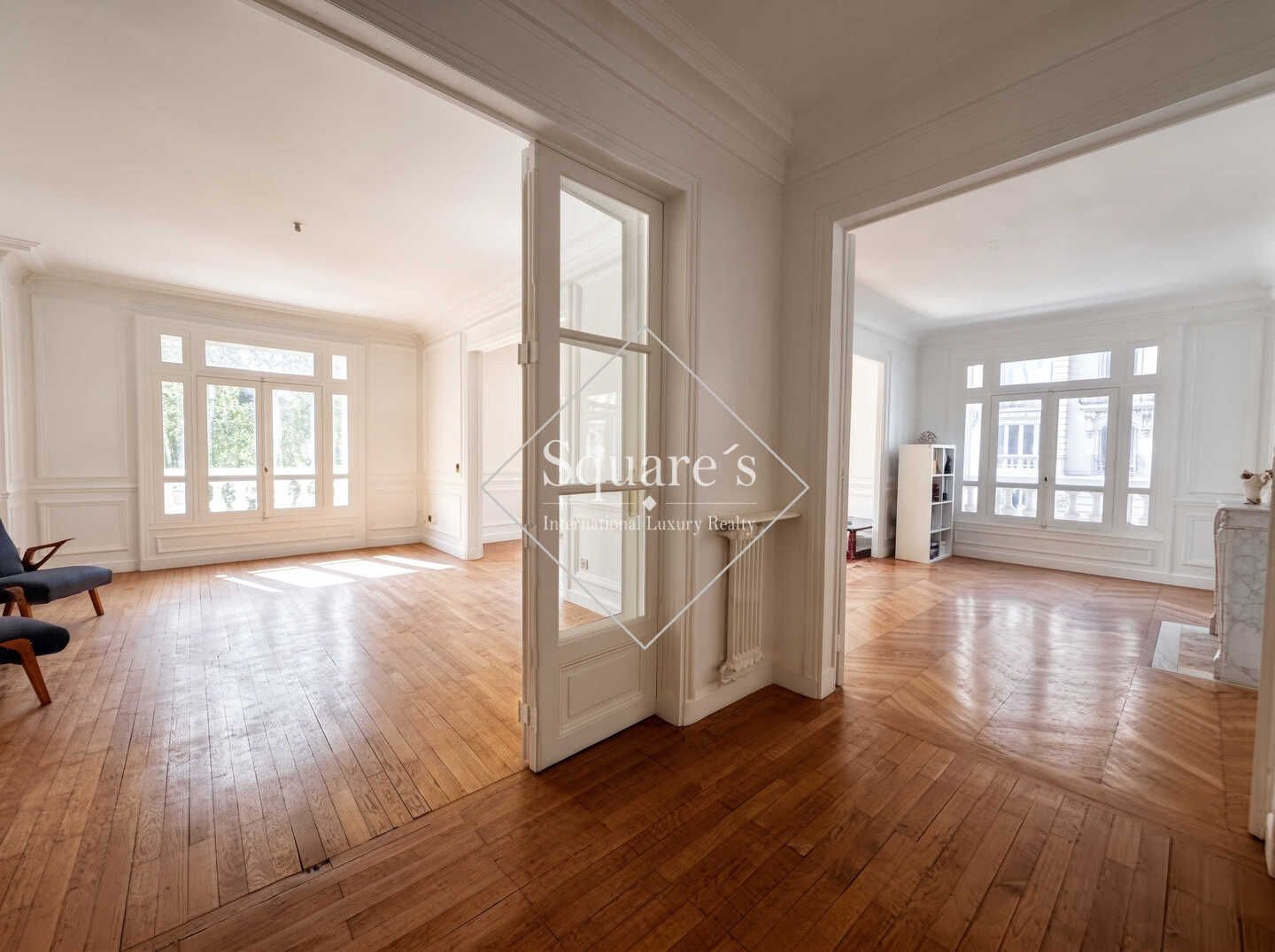 apartment 6 Rooms for sale on Paris 7ème (75007)