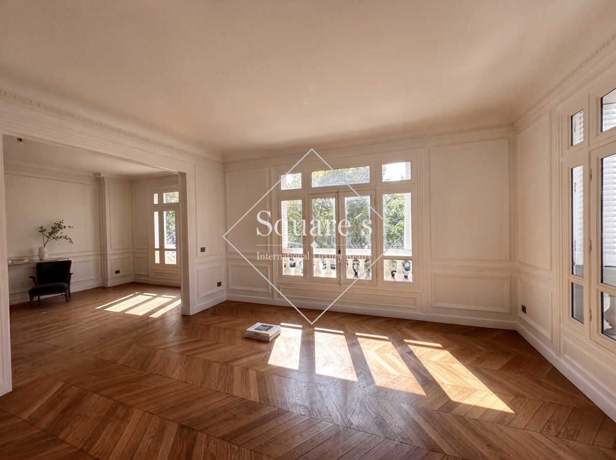 apartment 6 Rooms for sale on Paris 7ème (75007)
