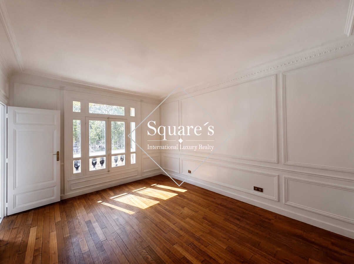 apartment 6 Rooms for sale on Paris 7ème (75007)