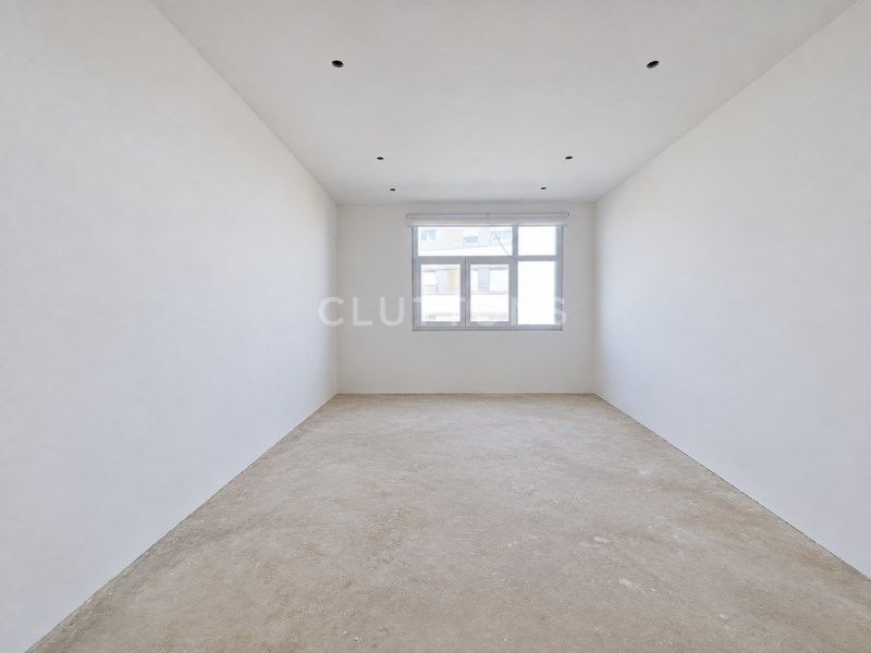 apartment 6 Rooms for sale on Lisboa (1500)