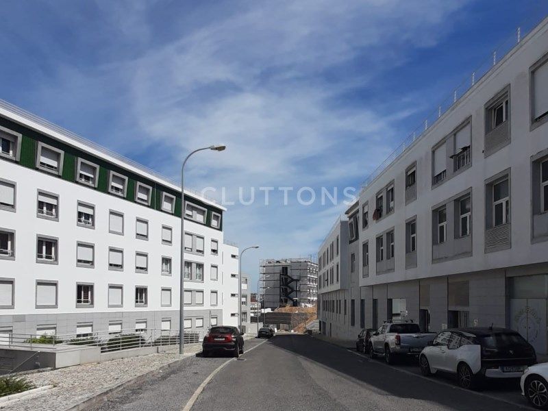 apartment 6 Rooms for sale on Lisboa (1500)