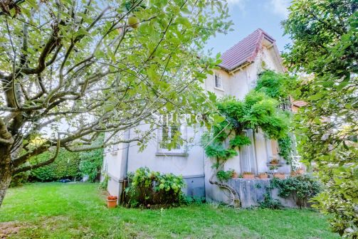 Vente Maison Celle Saint-Cloud 8&nbsp;Pièces 142&nbsp;m²