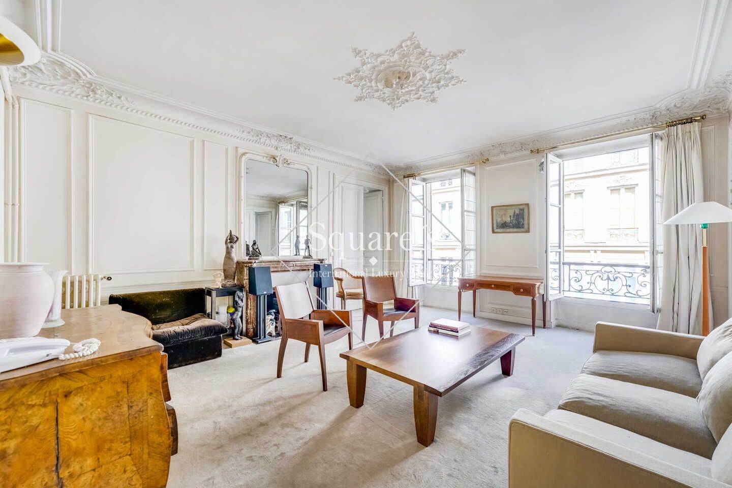 apartment 5 Rooms for sale on Paris 9ème (75009)