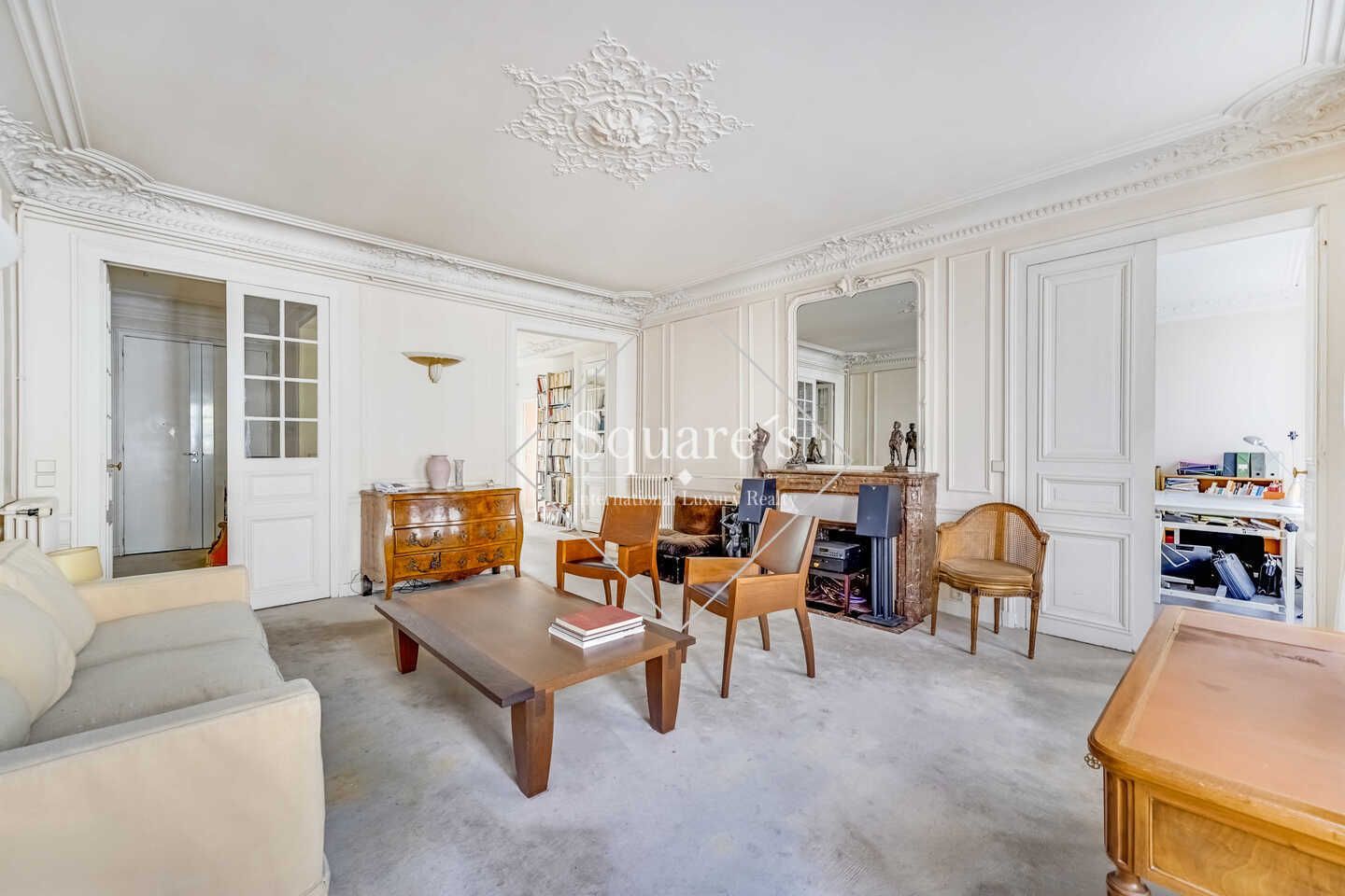 apartment 5 Rooms for sale on Paris 9ème (75009)