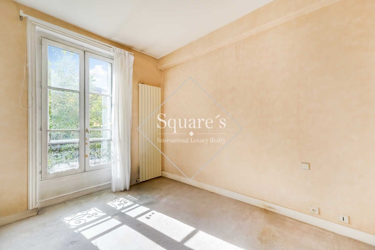 apartment 5 Rooms for sale on Paris 9ème (75009)