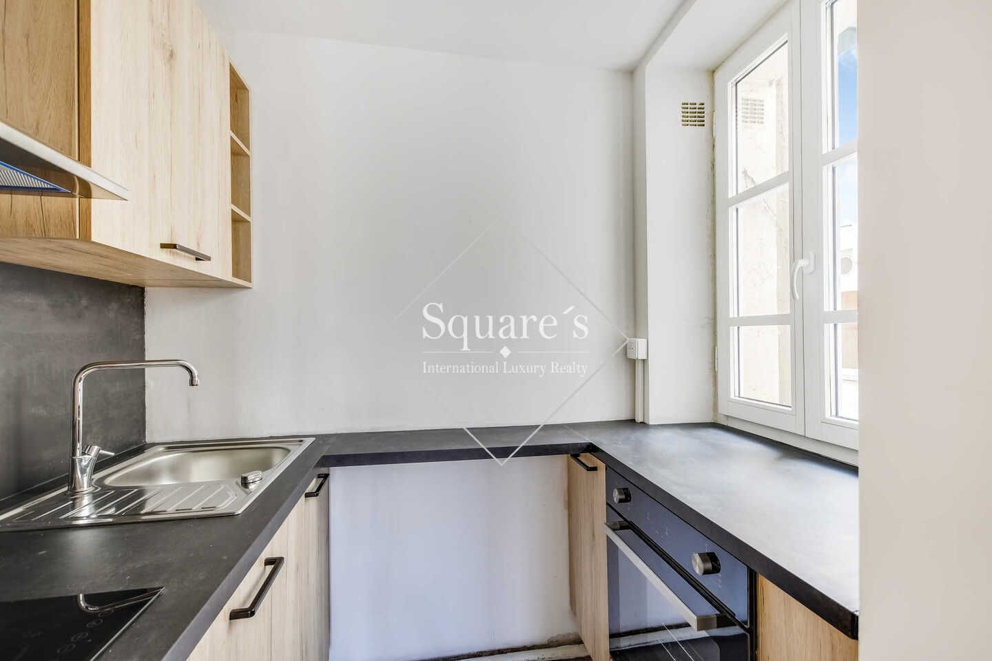 apartment 3 Rooms for sale on Paris 8ème (75008)