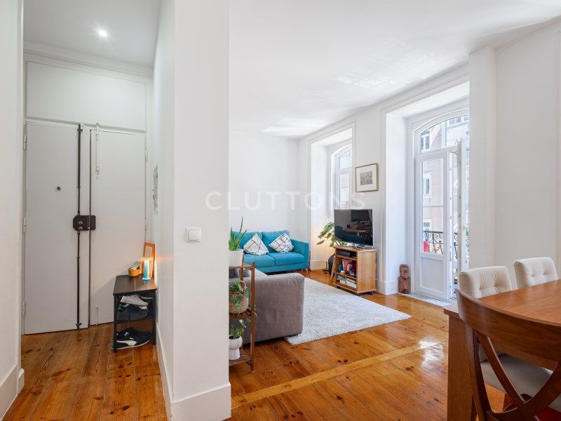 apartment 6 Rooms for sale on Lisboa (1150)