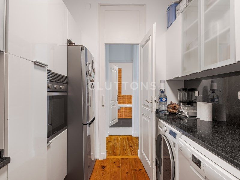 apartment 6 Rooms for sale on Lisboa (1150)