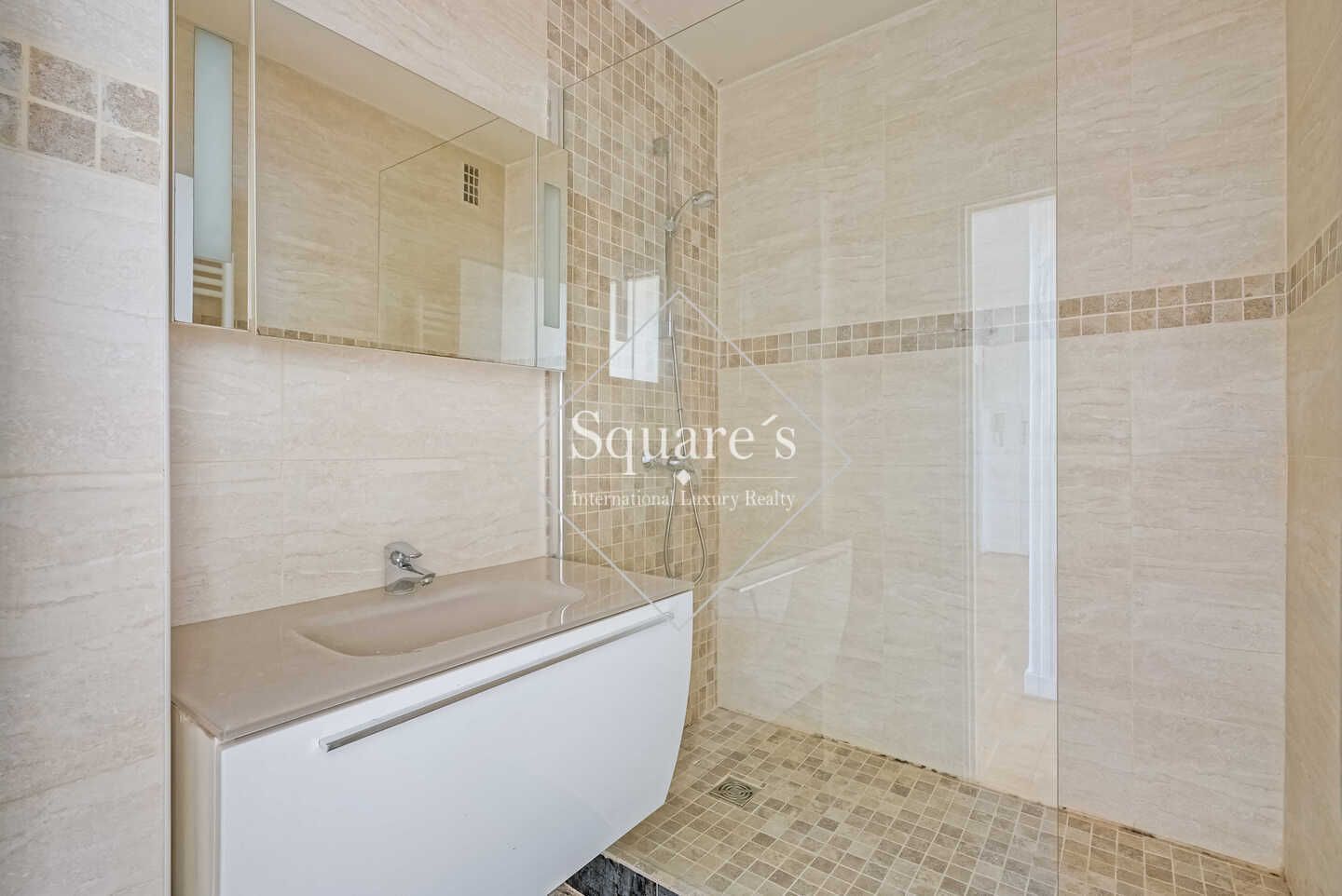 apartment 4 Rooms for sale on Boulogne (92100)