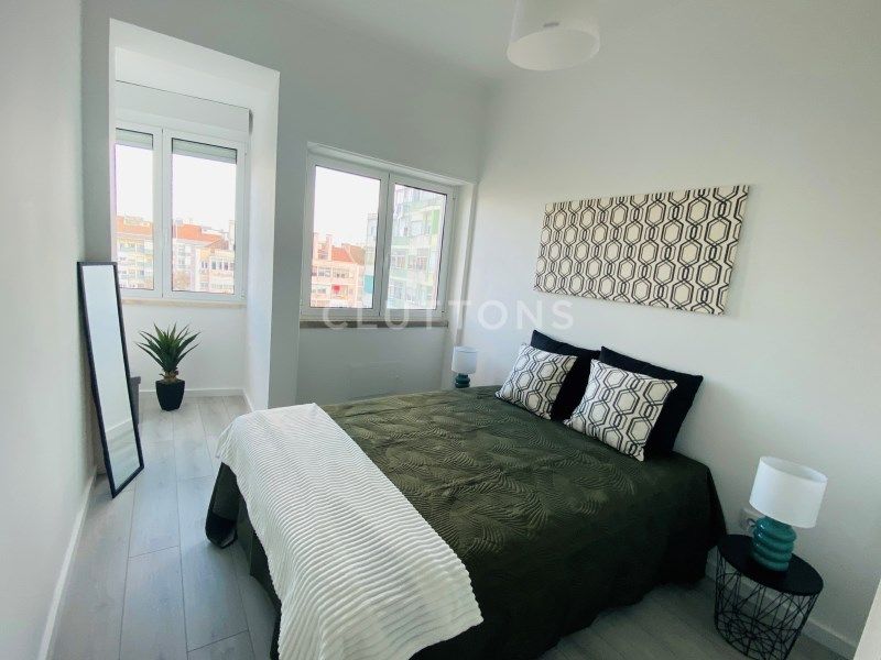 apartment 6 Rooms for sale on Lisboa (1500)