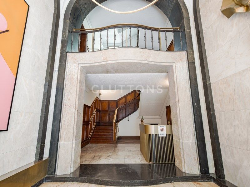 apartment 5 Rooms for sale on Lisboa (1069)