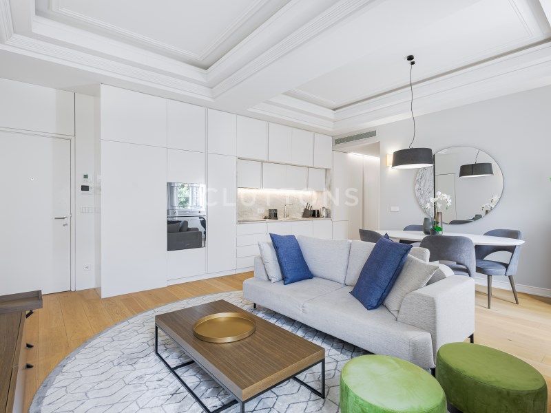 apartment 5 Rooms for sale on Lisboa (1069)