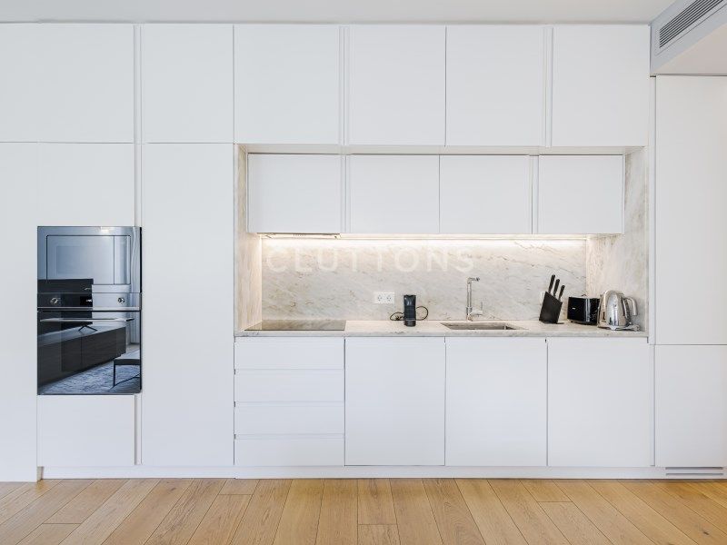 apartment 5 Rooms for sale on Lisboa (1069)