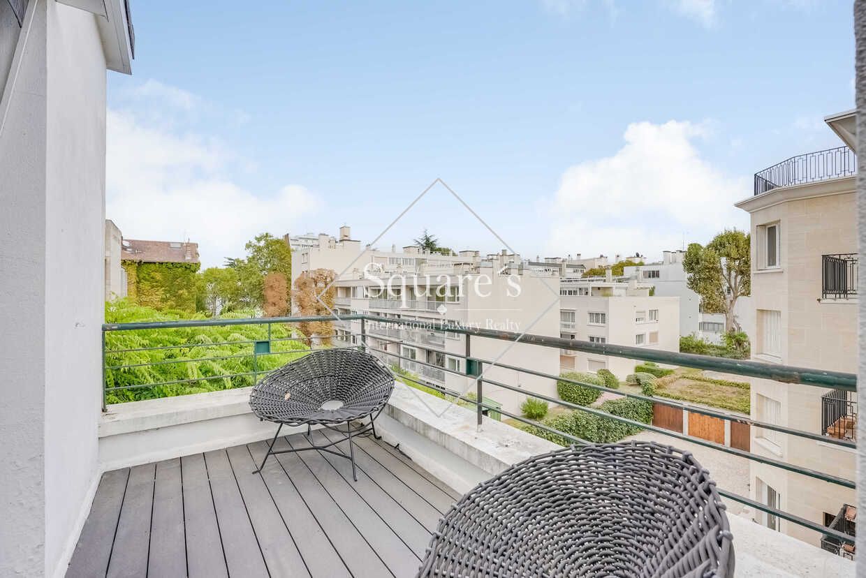apartment 7 Rooms for sale on Neuilly-sur-Seine (92200)