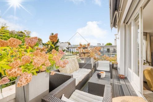 Sale Apartment Neuilly-sur-Seine 7&nbsp;Rooms 164&nbsp;m²
