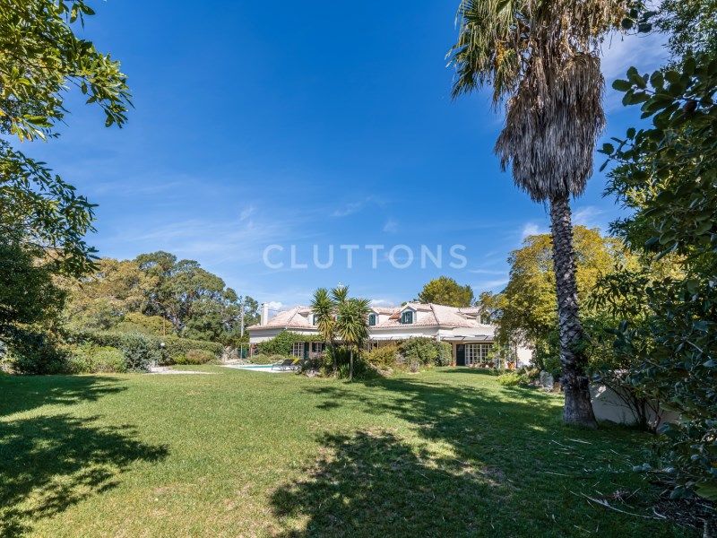 house 12 Rooms for sale on Cascais (2645)