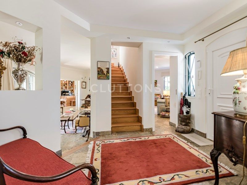 house 12 Rooms for sale on Cascais (2645)