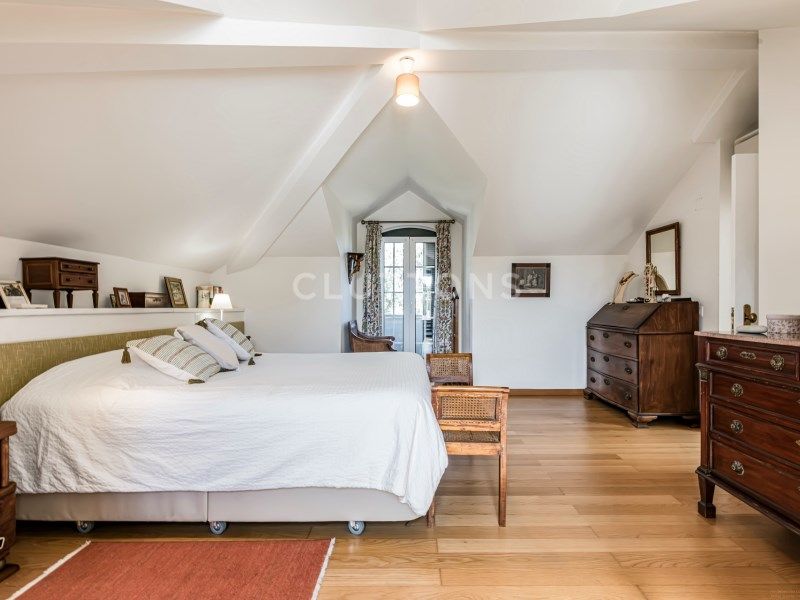 house 12 Rooms for sale on Cascais (2645)