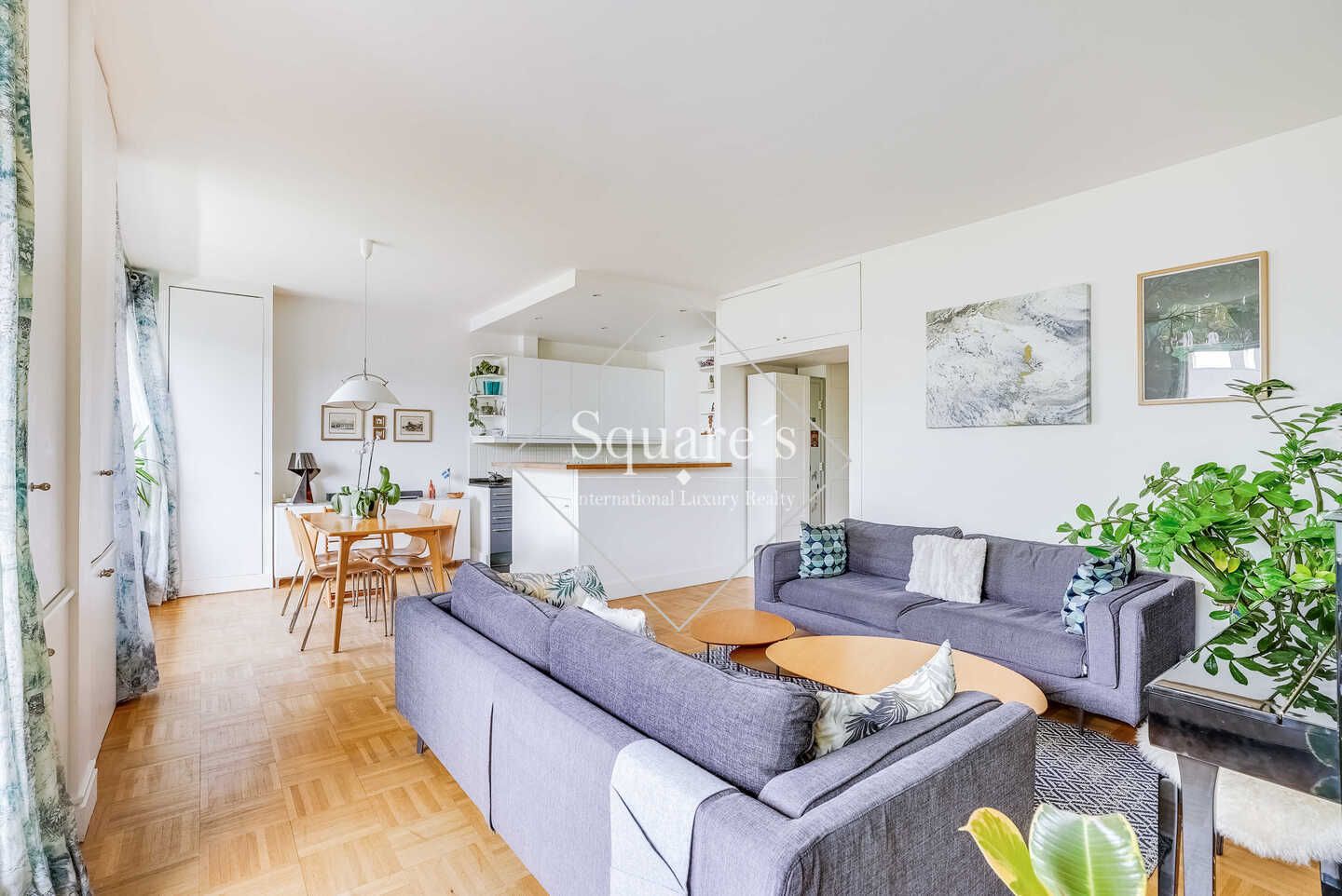 apartment 4 Rooms for sale on Neuilly-sur-Seine (92200)