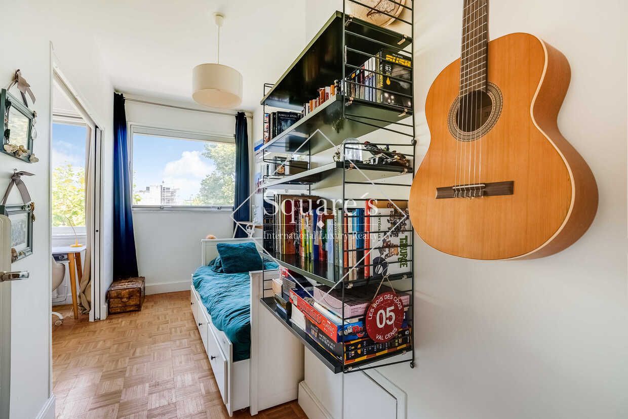 apartment 4 Rooms for sale on Neuilly-sur-Seine (92200)