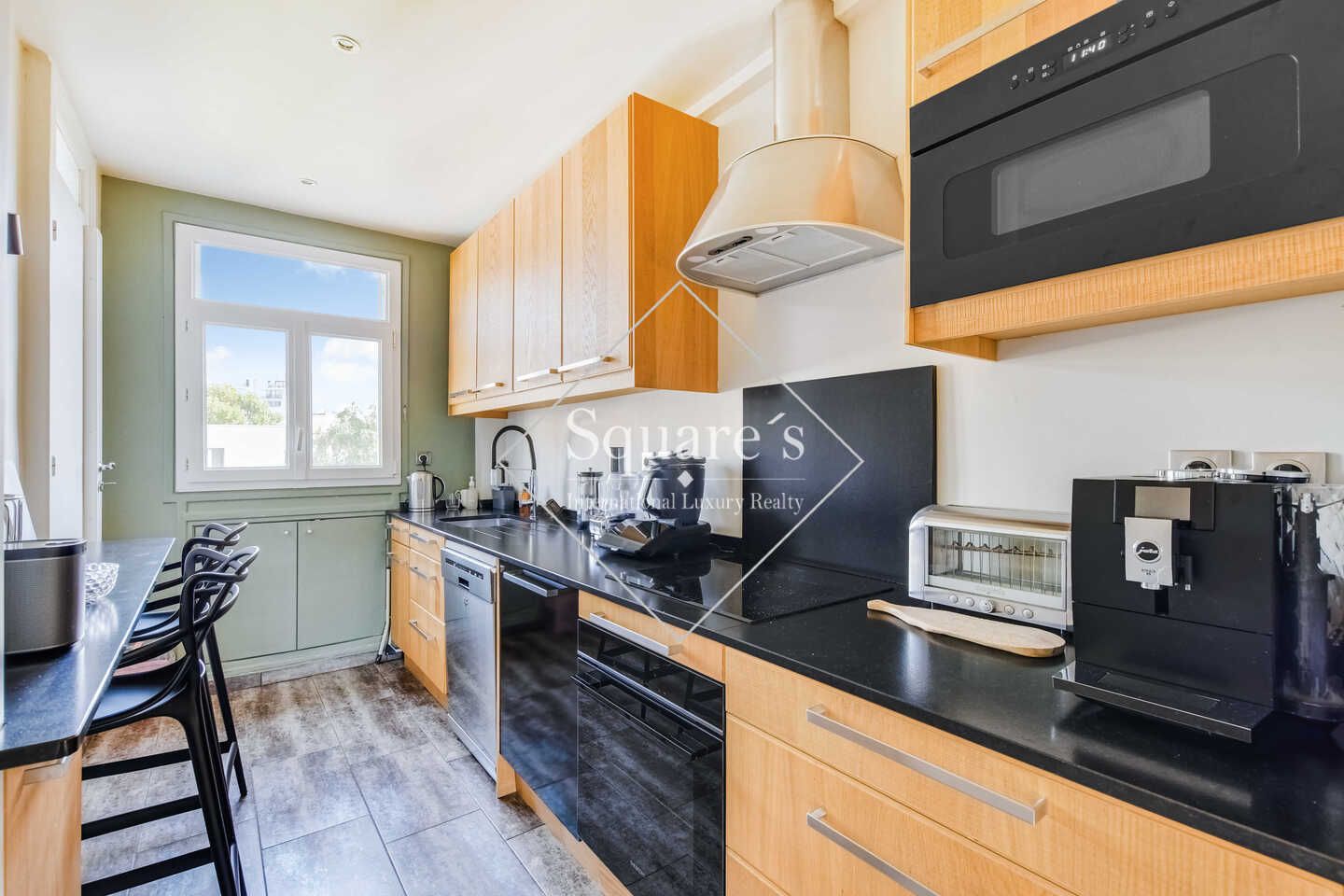 apartment 3 Rooms for sale on Neuilly-sur-Seine (92200)