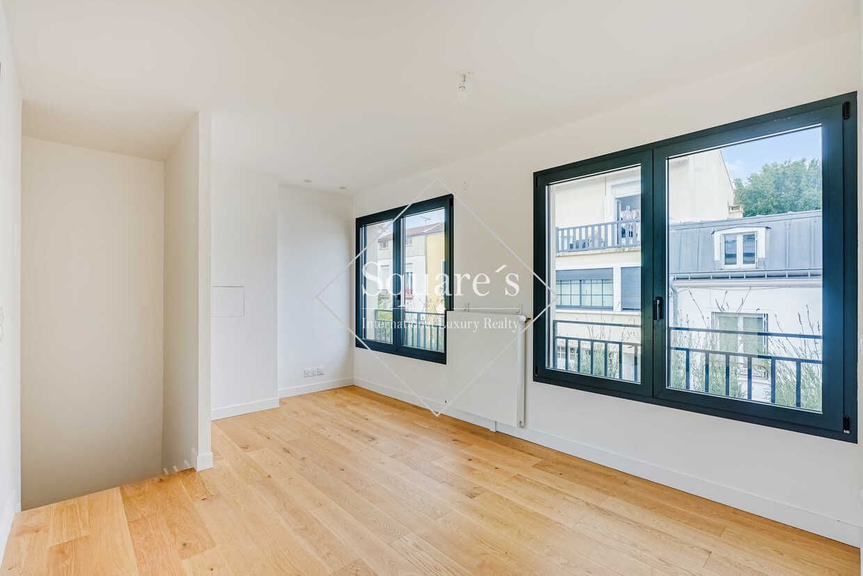 house 5 Rooms for sale on Suresnes (92150)