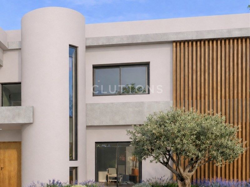 house 11 Rooms for sale on Cascais (2750)