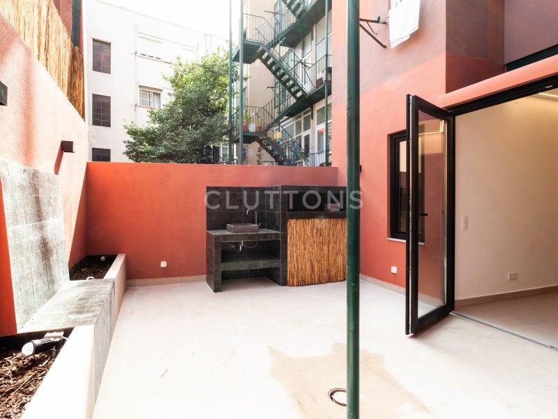 apartment 5 Rooms for sale on Lisboa (1000)