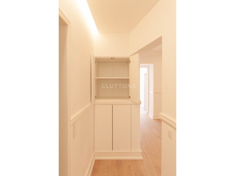 apartment 5 Rooms for sale on Lisboa (1000)