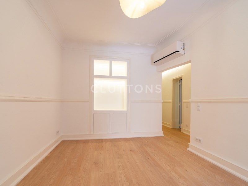 apartment 5 Rooms for sale on Lisboa (1000)