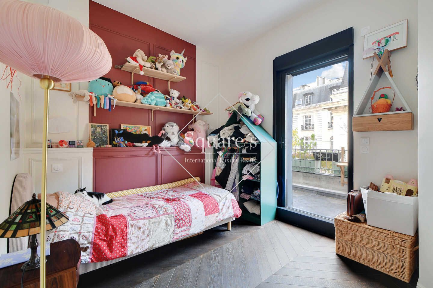 house 5 Rooms for sale on Paris 16ème (75016)
