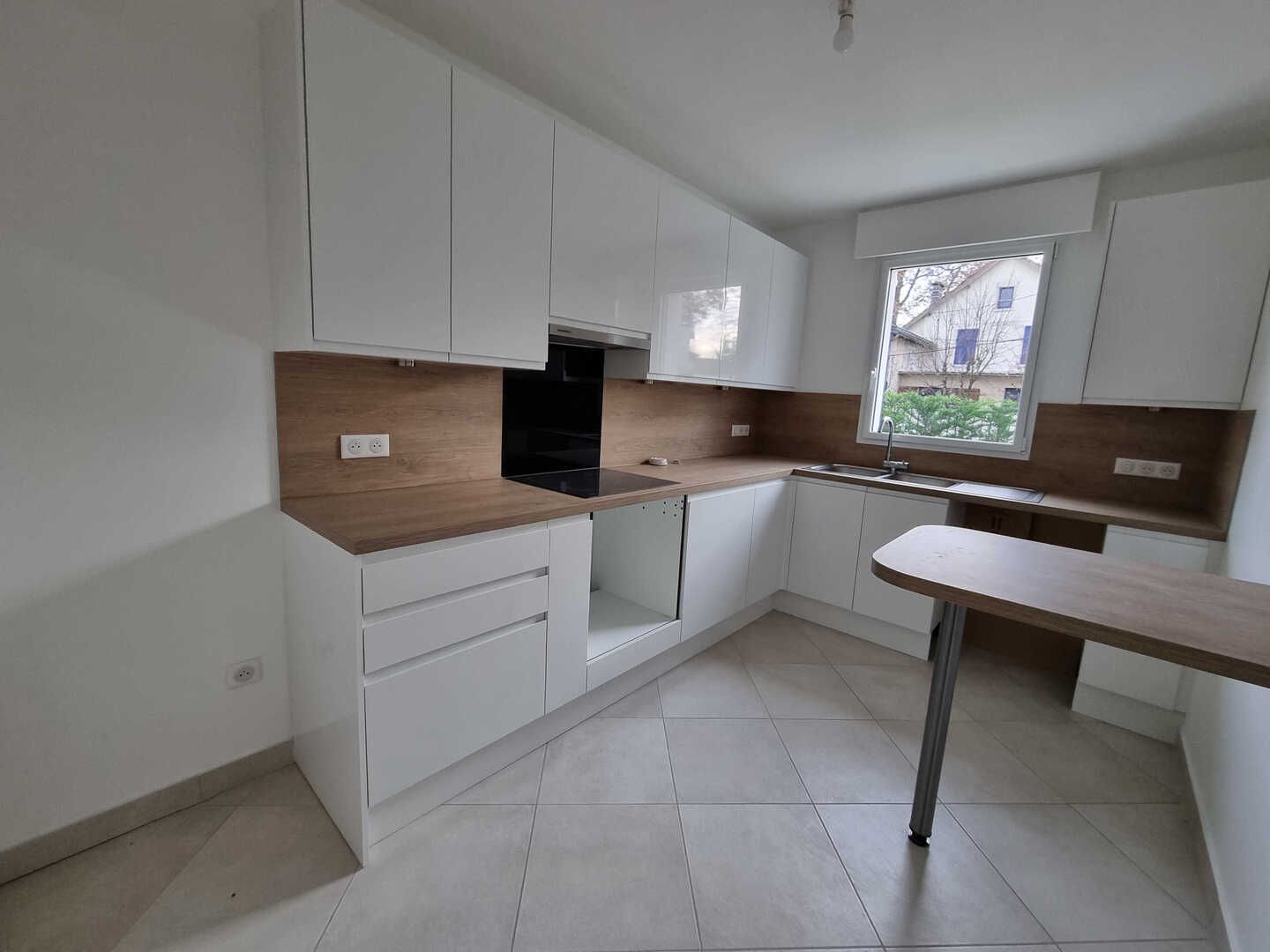 appartement 10 Pièces en location sur CELLE SAINT-CLOUD (78170)