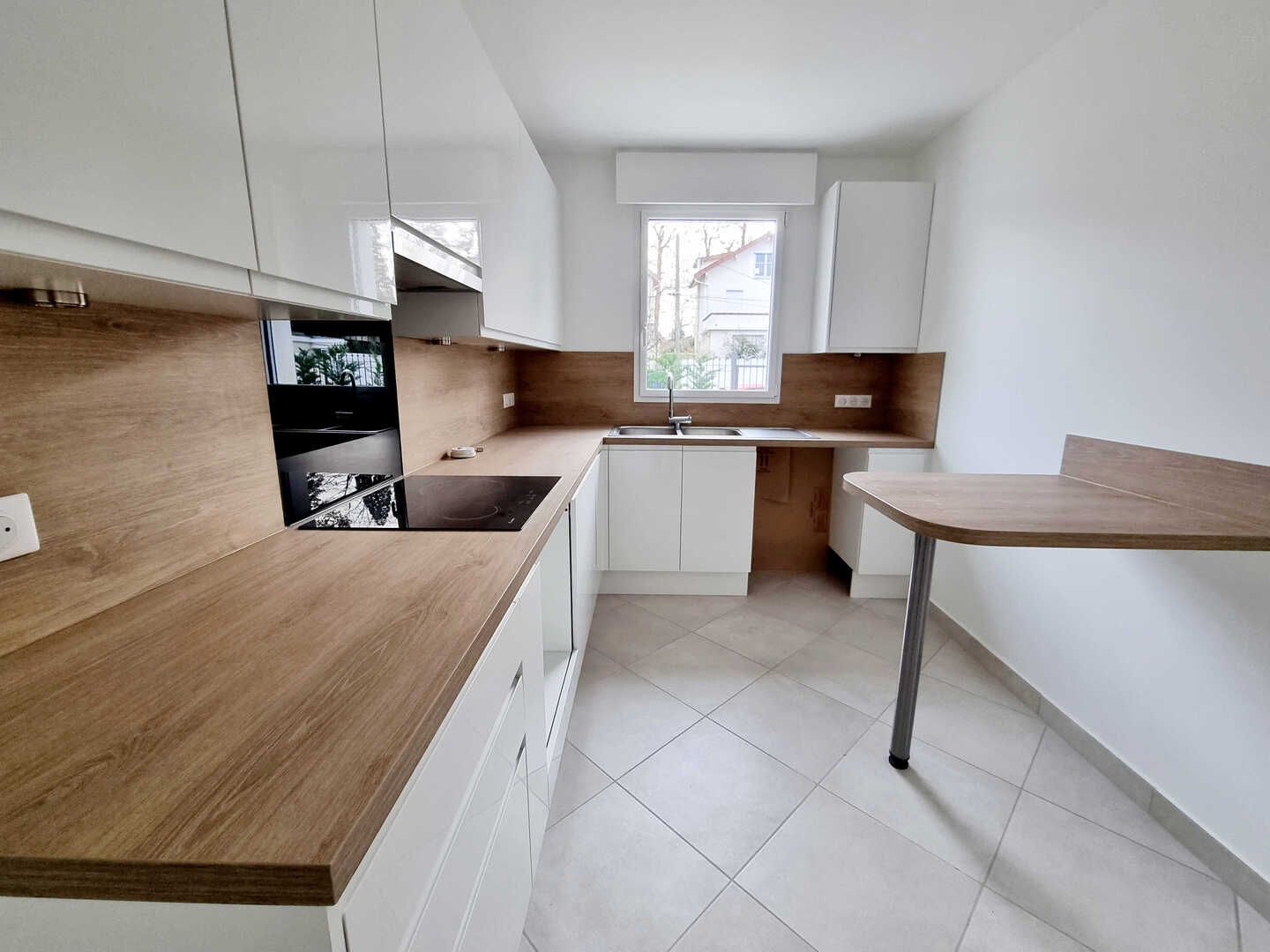 appartement 10 Pièces en location sur CELLE SAINT-CLOUD (78170)