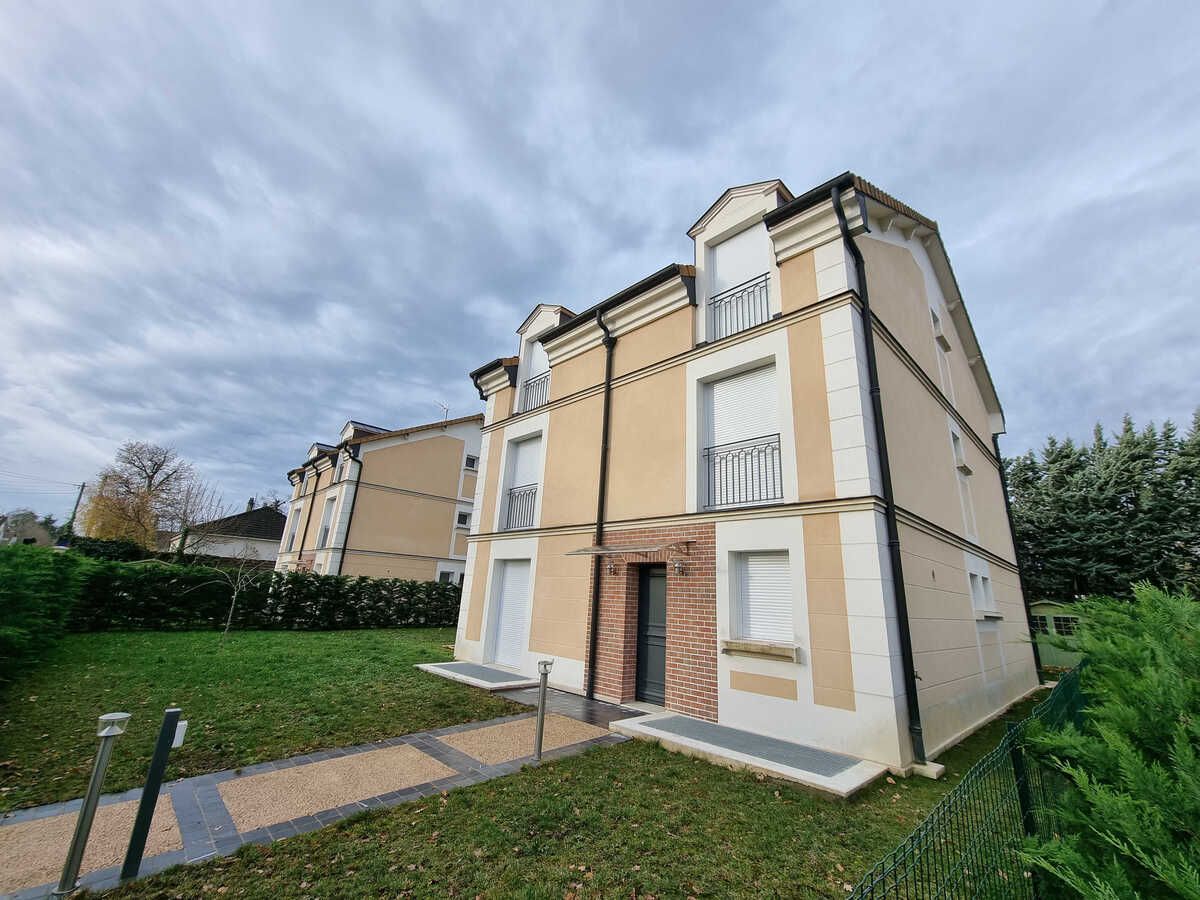 appartement 10 Pièces en location sur CELLE SAINT-CLOUD (78170)